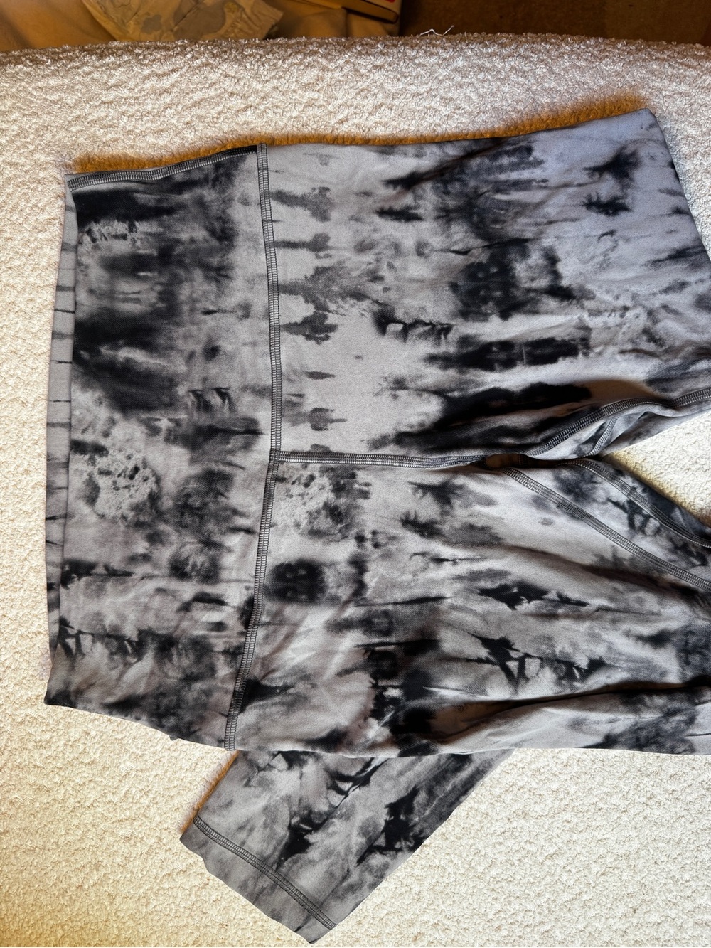 Lululemon Athletica High Rise Tie-Dye Black & Gray Leggings